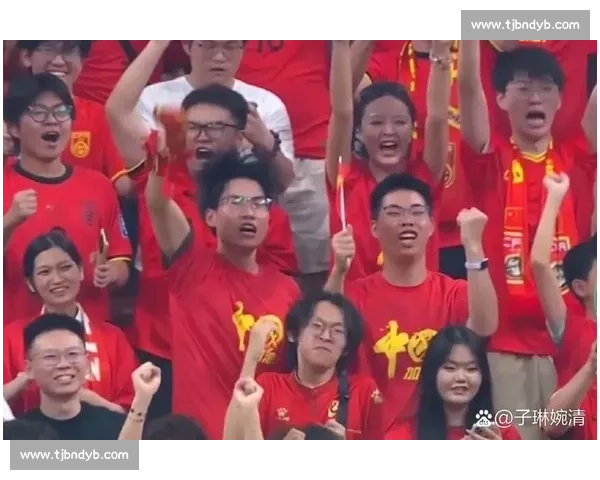 球迷泪奔！世界杯点球时刻，心跳与尖叫同在